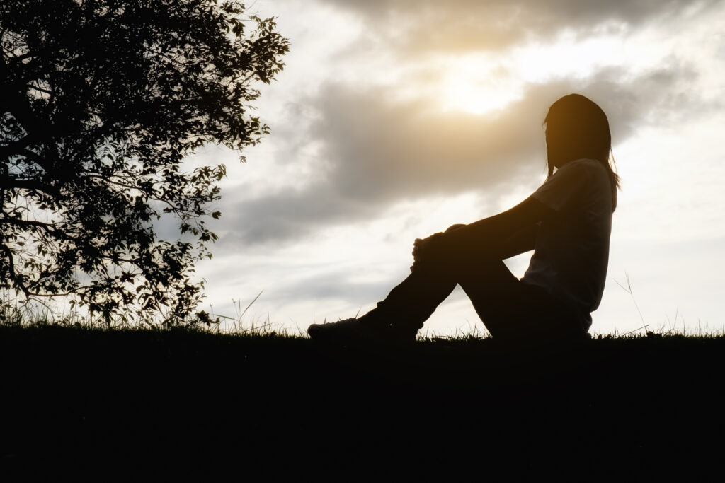 Vrouw in stille frustratie — voelt zich vast ondanks alles wat ze al probeerde